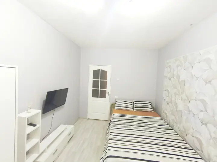 Омск: Квартира уютная в шаговой доступности от G-drive Арены