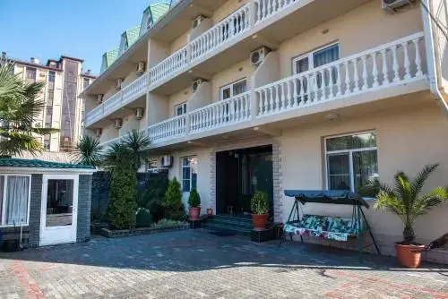 Сочи: Guest house on Demokraticheskaya 62a