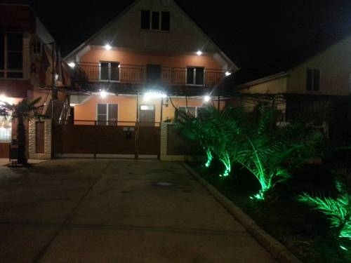 Сочи: Guest House on Pereletnaya Street