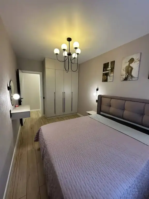 Квартира Дизайнерская евротрешка в тихом центре — фото 1