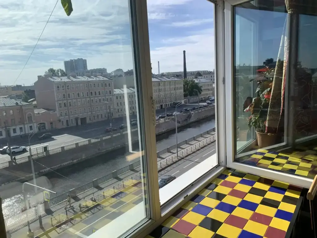 Санкт-Петербург: Квартира двухпалубная романтика у канала