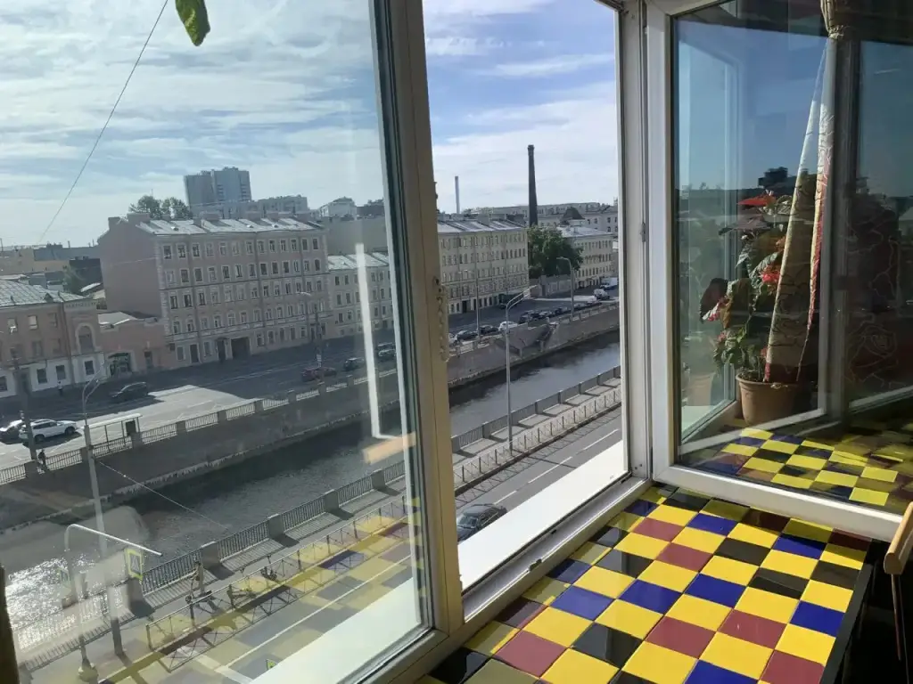 Санкт-Петербург: Квартира двухпалубная романтика у канала