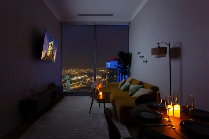 Москва: Апартаменты Sky CIty Moscow 81 этаж панорамная ванна с видом на всю Москву самый дорогой вид в Москве дизайнерский интерьер