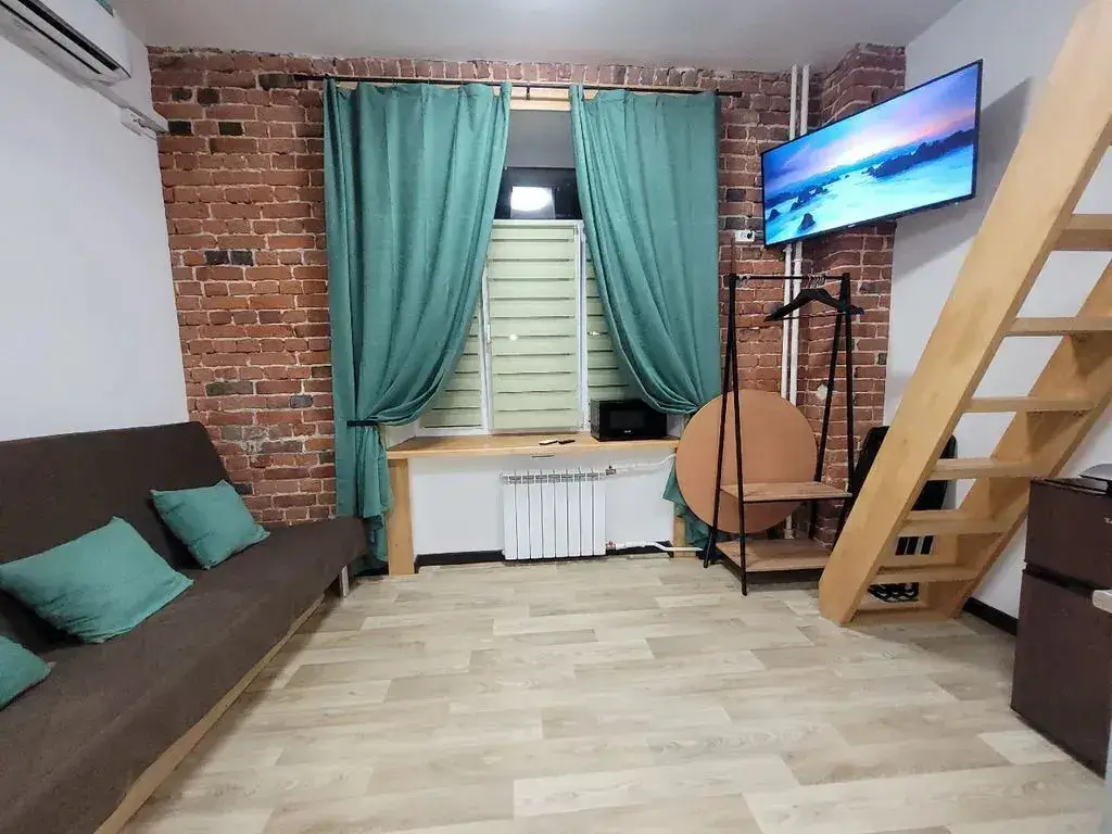 Квартира Лофт 8 Зелёная — фото 1