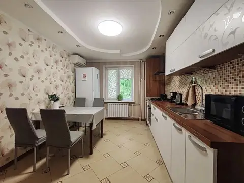 Квартира Четырехкомнатная квартира возле ТРЦ Гулливер — фото 1