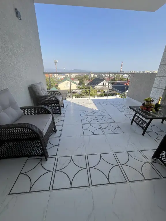 Новороссийск: Апартаменты Fresh House море близко