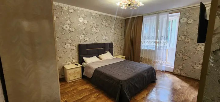 Симферополь: Квартира Большая в Центре Симферополя