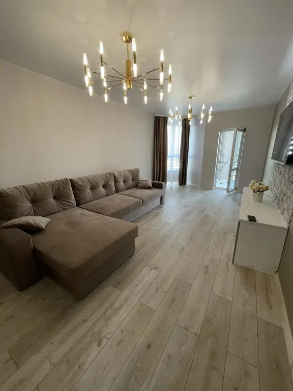 Зеленоградск: Квартира Премиум 2-комнатная в центре, 83 м², 8 мин до моря