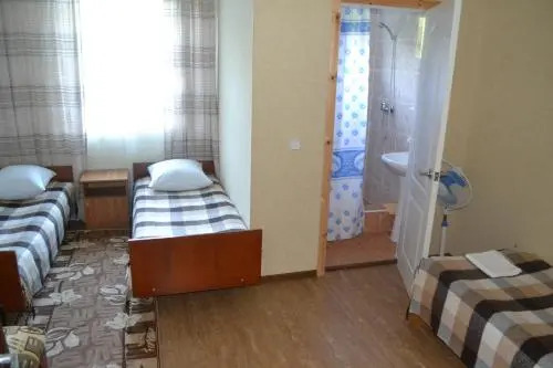 Сочи: Guesthouse on Tsiolkovskogo Street 43