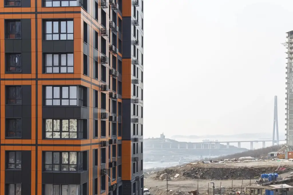 Владивосток: Апартаменты TopHouse на Каштановой