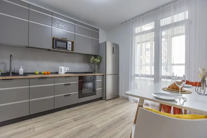 Владивосток: Апартаменты TopHouse на Каштановой