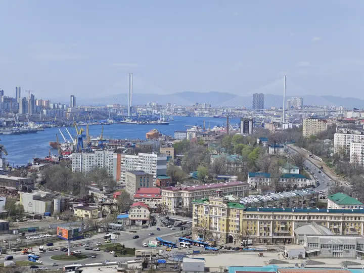 Владивосток: Квартира Комфортная с Шикарным видом на море золотой мост и весь город на ладони
