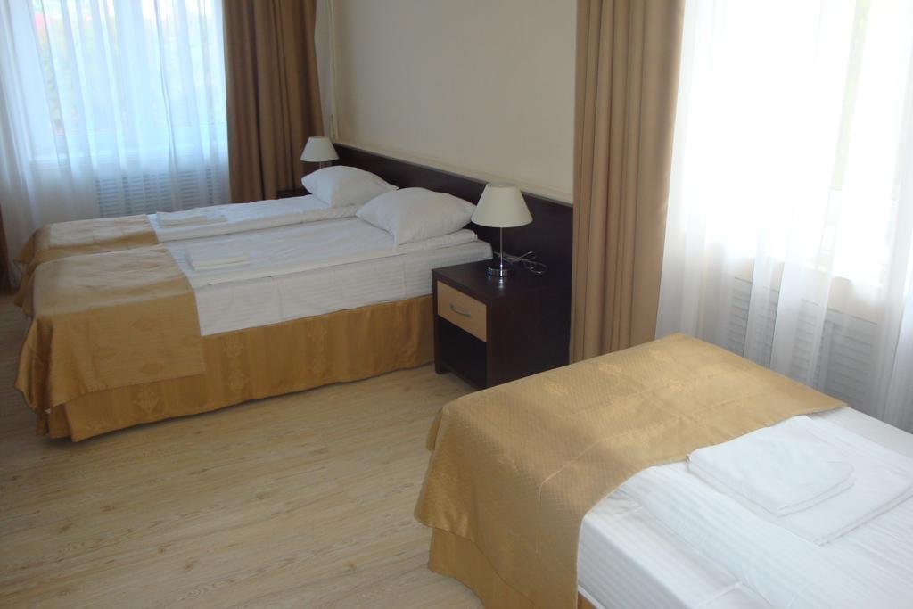 Сочи: Inn Ordzhonikidze 8а