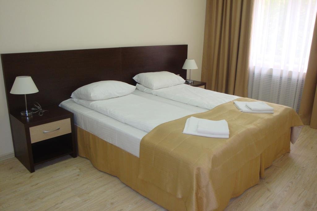 Сочи: Inn Ordzhonikidze 8а