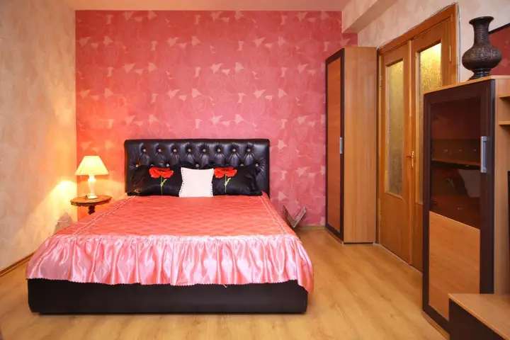 Белгород: Room-Club apartments on Trubetskoy