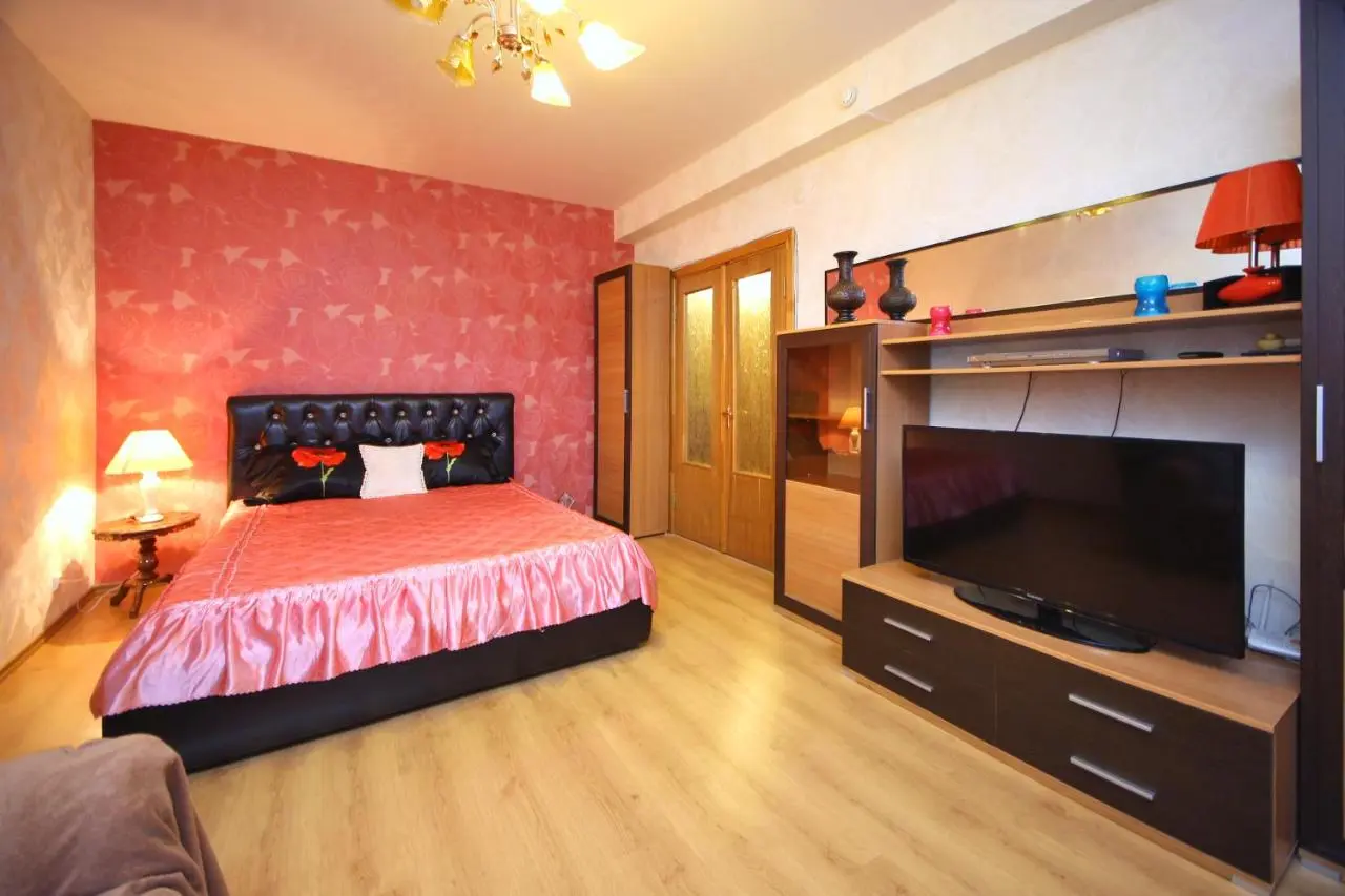 Белгород: Room-Club apartments on Trubetskoy