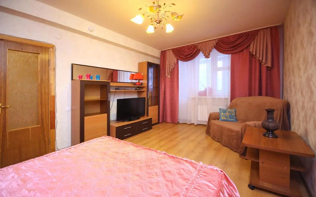 Белгород: Room-Club apartments on Trubetskoy
