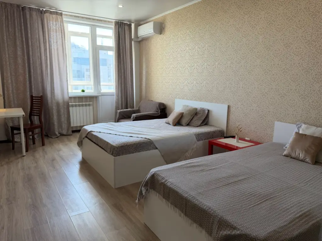 Квартира Просторная рядом с Сити парком — фото 1
