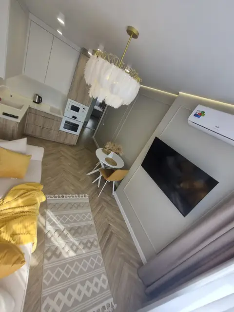 Квартира Шикарная пр Октябрьский 30б 2подьезд — фото 1