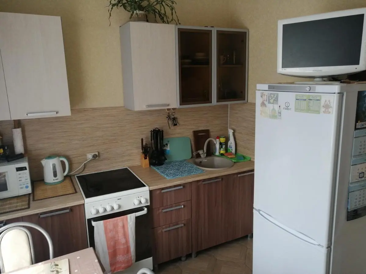 Старый Оскол: Apartments in Zhukova Microdistrict