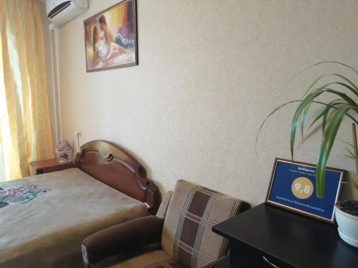 Старый Оскол: Apartments in Zhukova Microdistrict