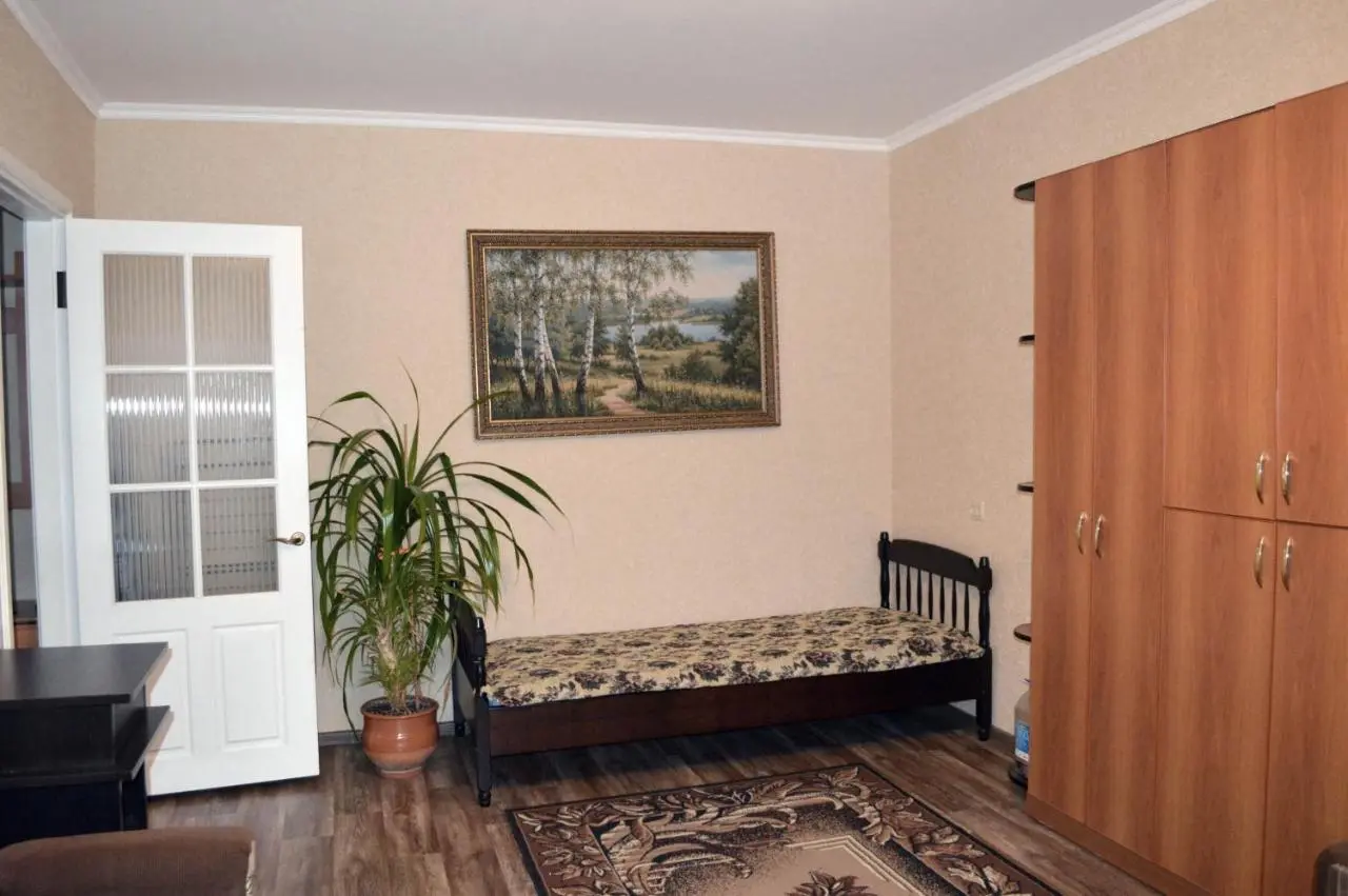 Старый Оскол: Apartments in Zhukova Microdistrict