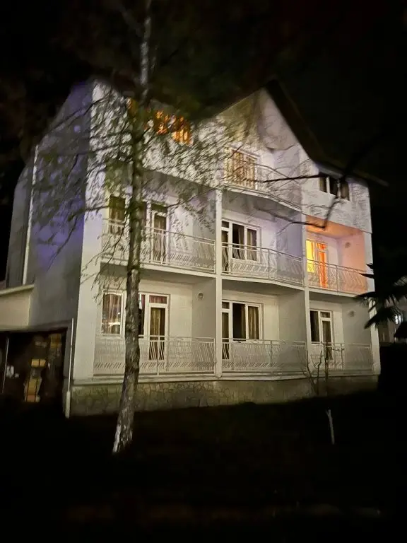 Эсто-Садок: Гостевой дом Докса