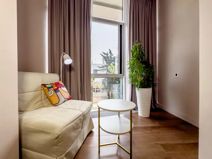 Сочи: Апартаменты Palma House в центре Сочи на Навагинской