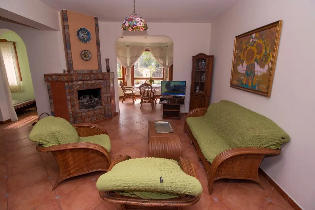 Эсто-Садок: Eklektika Cottage