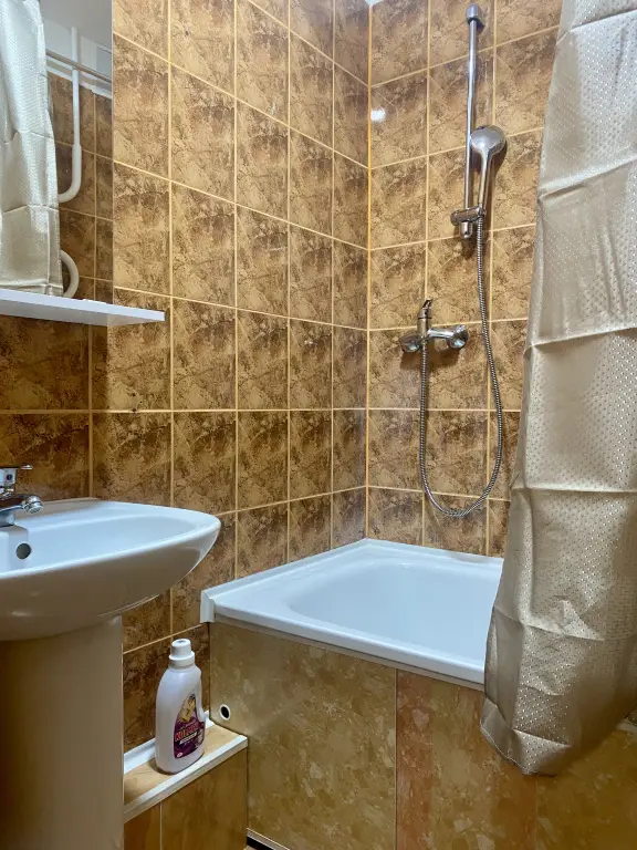 Калининград: Квартира 2-к. 47 м² 2 Кровати