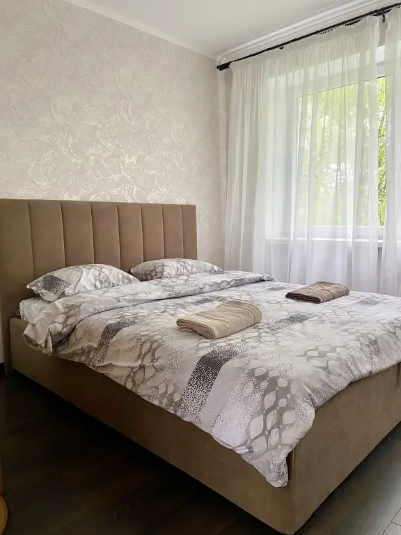 Калининград: Квартира 2-к. 47 м² 2 Кровати