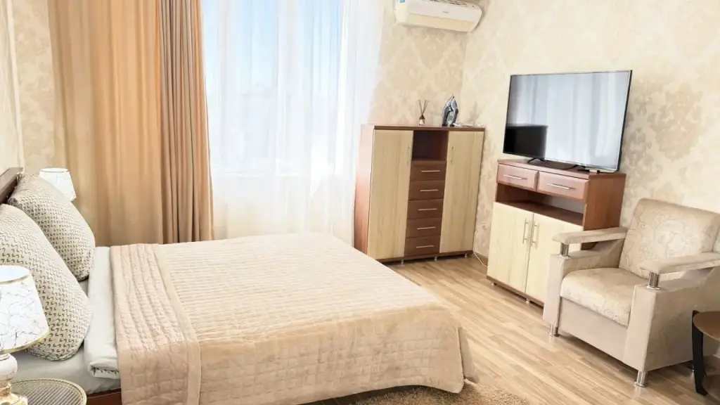 Симферополь: Квартира просторная в ЖК Буюк-Асс