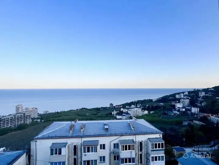 Ялта: Апартаменты Двухэтажные с видом на море Ялтинскую бухту и горы
