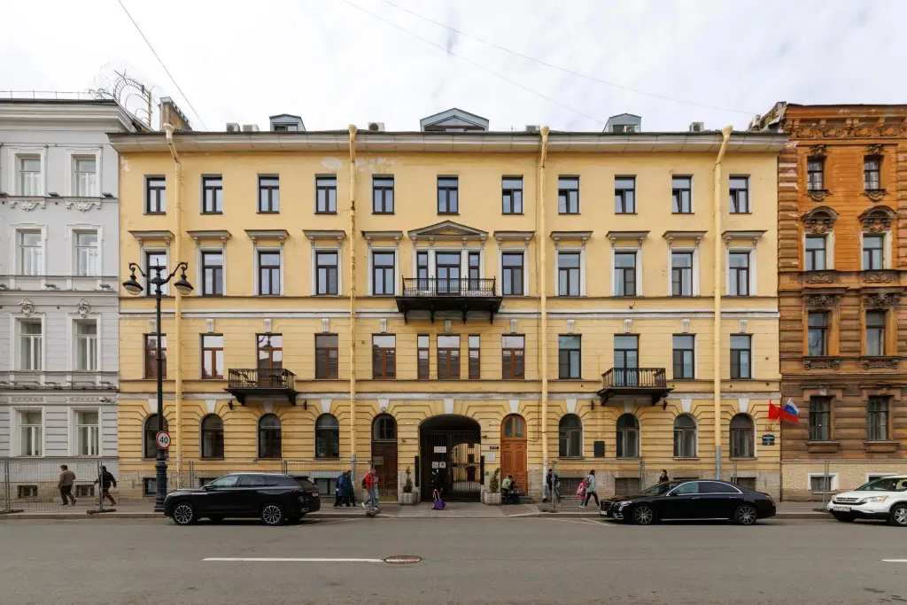 DeRent Aparts на улице Миллионная 29 — фото 1
