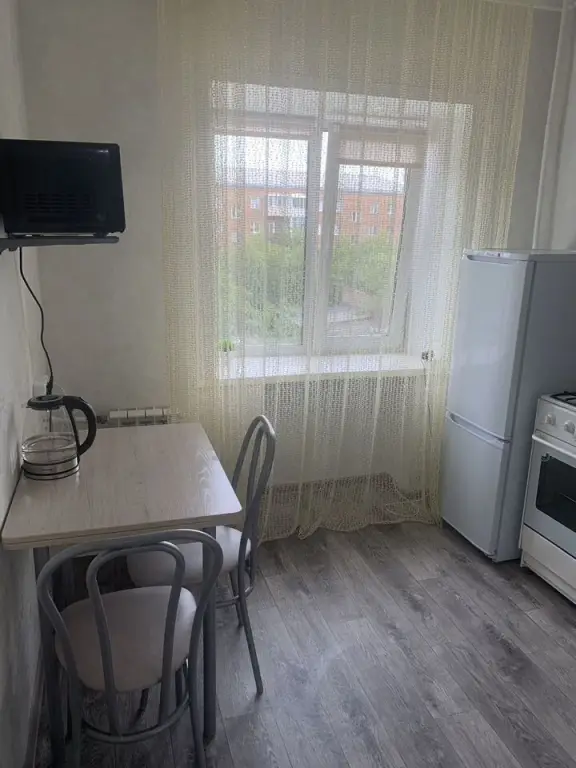 Красноярск: Квартира на Парижской Коммуны 30/29