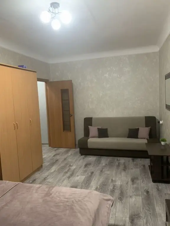 Красноярск: Квартира на Парижской Коммуны 30/29