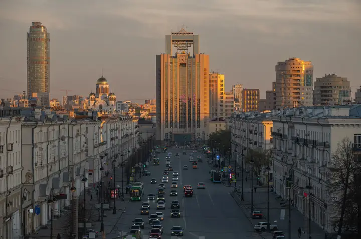 Екатеринбург: Квартира Шикарный вид на Челюскинцев, 23