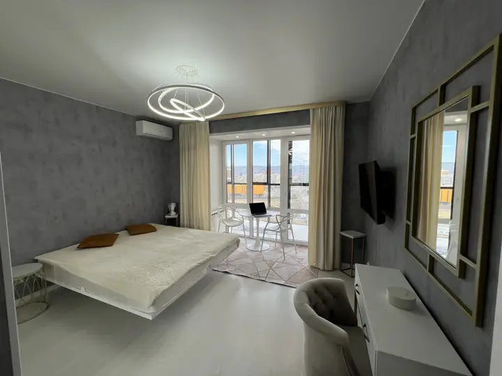Красноярск: Квартира Дизайнерская студия с видом на горы в новом ЖК