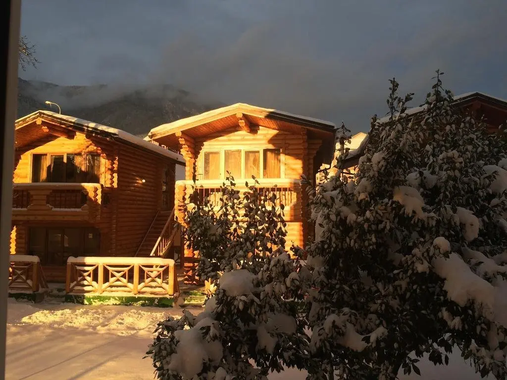 Красная Поляна: Inn Viktoriya