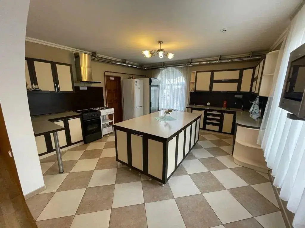 Красная Поляна: Inn Viktoriya