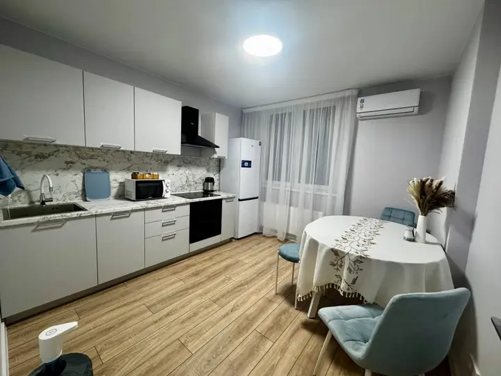 Краснодар: Квартира 2-к., 62 м²
