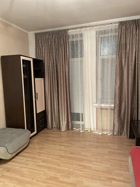 Москва: Квартира на 1-й Владимирской, 33к1