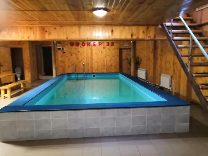 Брянск: Hotel Pioner 32