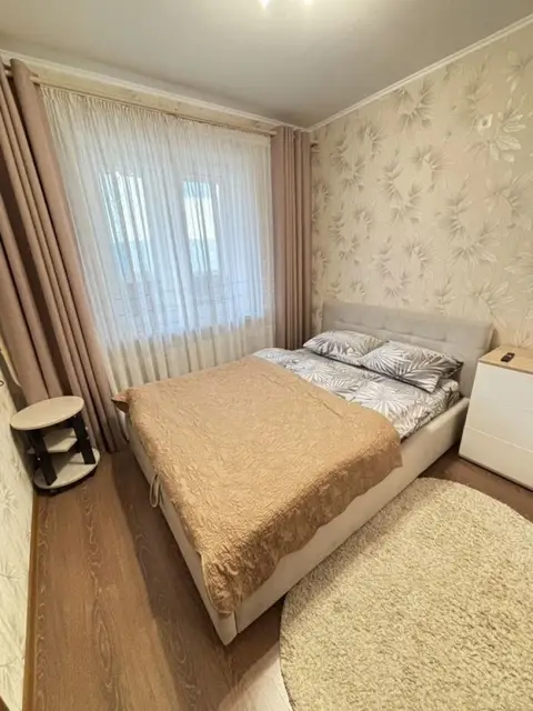 Квартира двухкомнатная 7-й микрорайон 24 — фото 1