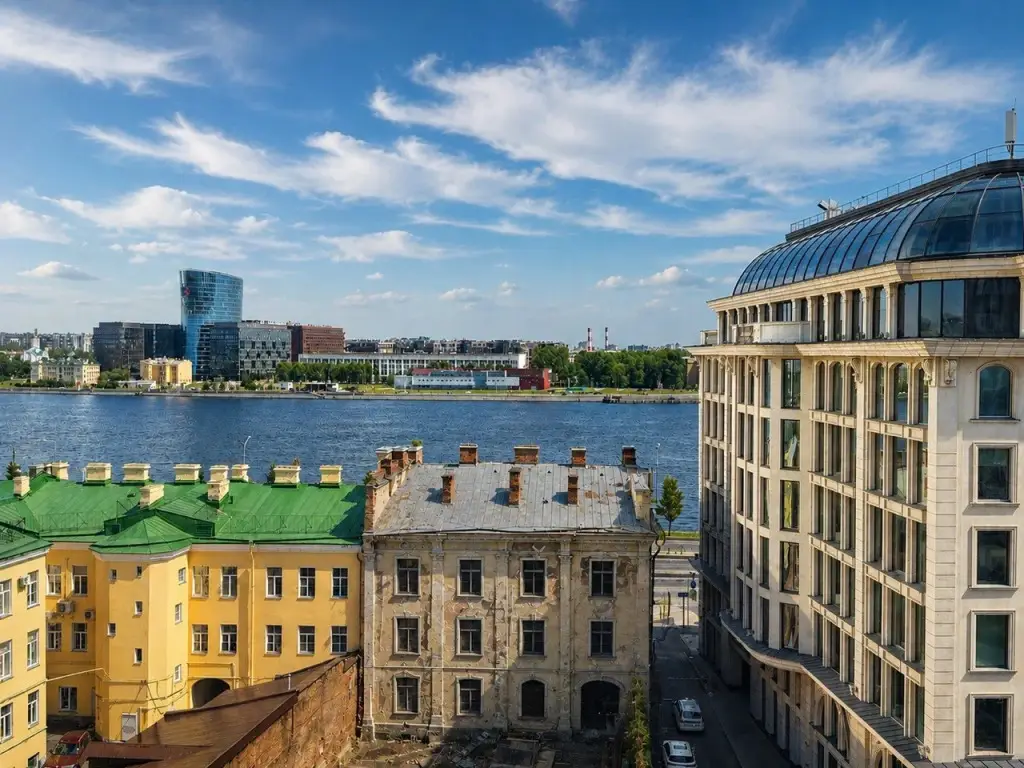 Санкт-Петербург: Апартаменты Студия Просторная с Видом на Неву в Центре города