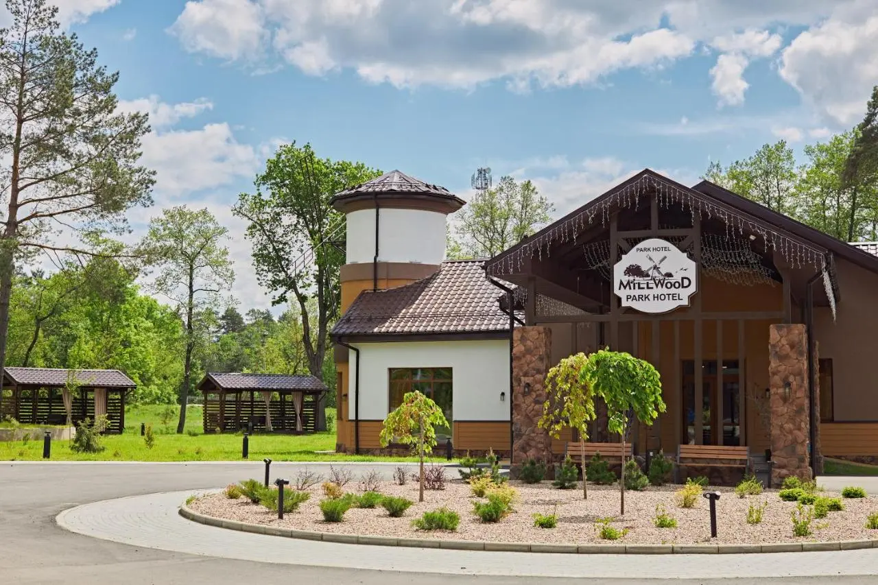 Белобережская: Park-Hotel MillWood