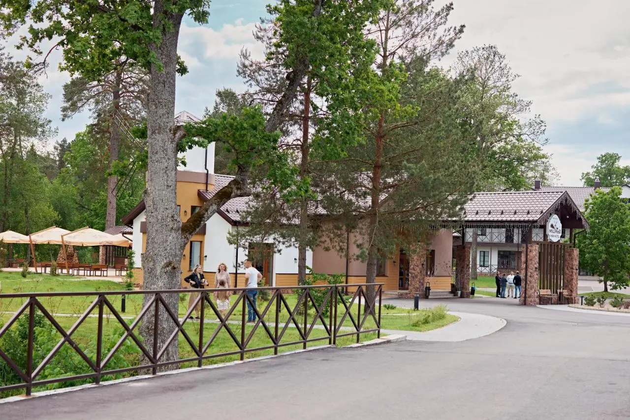 Белобережская: Park-Hotel MillWood