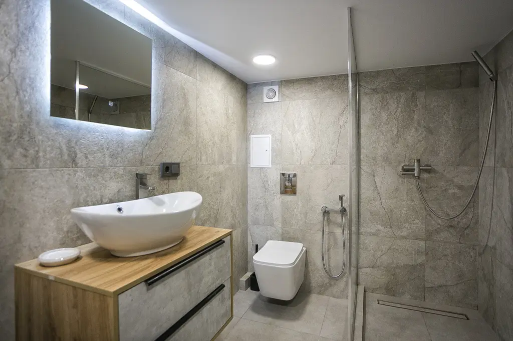 Ялта: Апартаменты у моря на 1 этаже возле пляжа скай бич