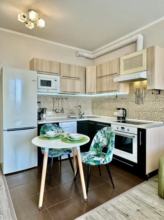 Санкт-Петербург: Апартаменты Apartment on Ordzhonikidze 59k2