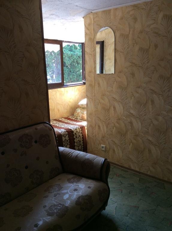 Сочи: On Sochinskoe shosse 6 Guest House
